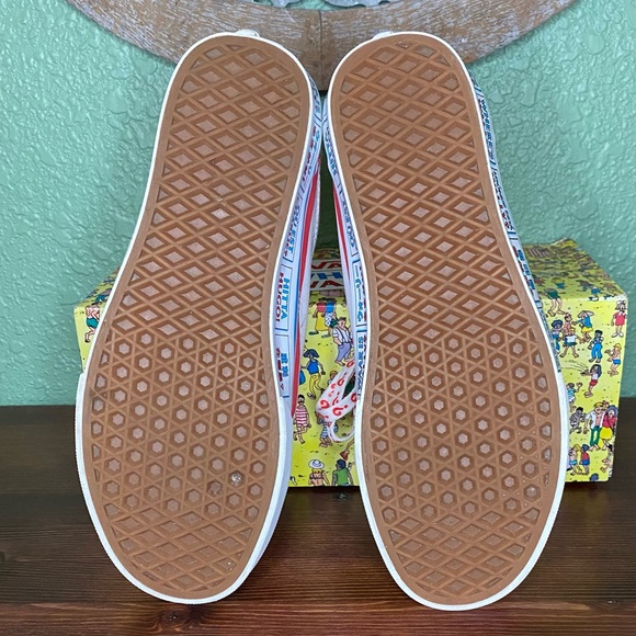 VANS Where's Waldo? Striped Sneakers Women's 8.5 Men's 7 - Picture 9 of 9